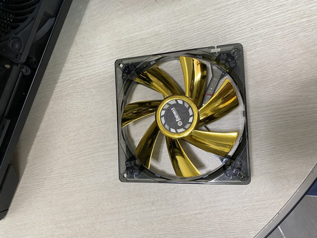 에너맥스 MODU87+ EMG800EWT 팬 교체